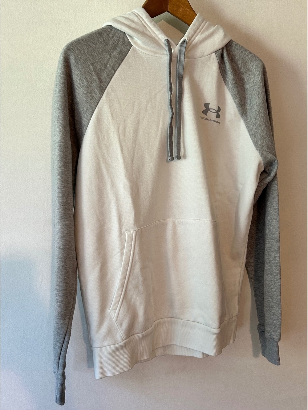 Under Armour Men's Hoodie Sweatshirt White and Gray Size Small-0036